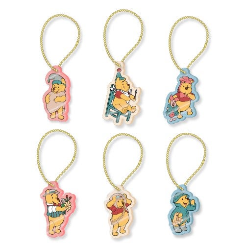 アクリルキーホルダー（ランダム6種）税込748円（C）Disney．Based on the "Winnie the Pooh" works by A．A．Milne and E.H. Shepard．